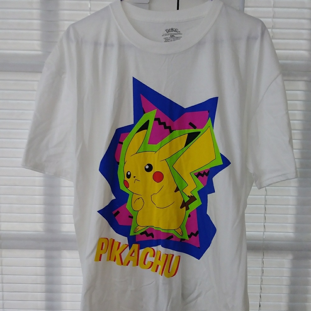 Pikachu t-shirt unisex